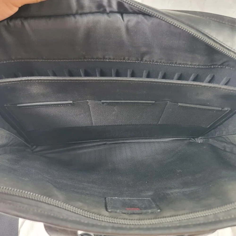 Tumi Alpha Slim Large Screen Portfolio Leather Briefcase Laptop 96111DH